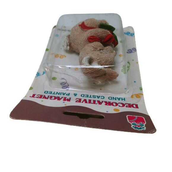 Decorative Rabbit Magnet Hand Casted & Painted With Red Bow Christmas Design - Picture 4 of 7